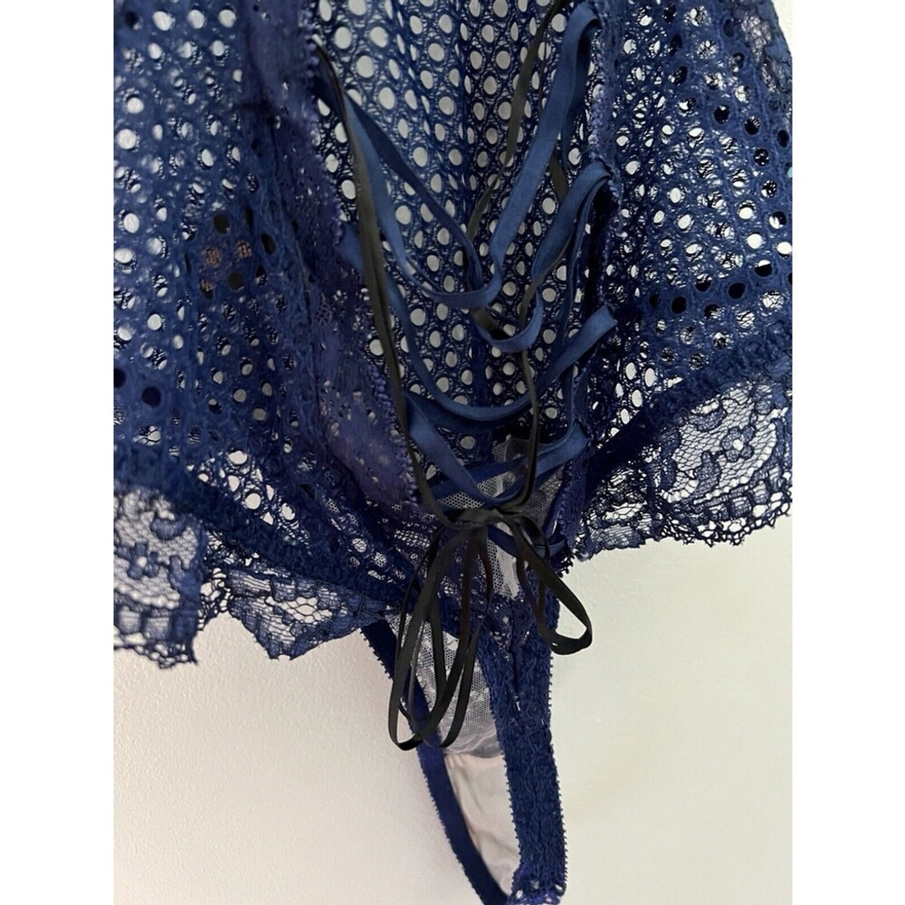 Victoria’s Secret Black Lace Teddy Bodysuit High Neck Open Front Lace Up Back M - Picture 7 of 9